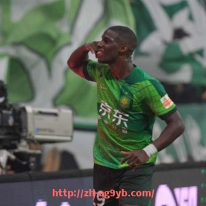 ag9游会-英超联赛冠军球员合影图片及赛事回顾